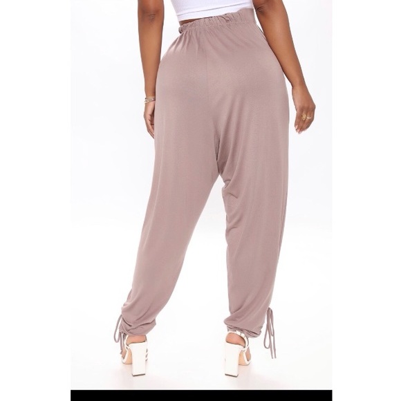 Pants - Picture 4 of 6